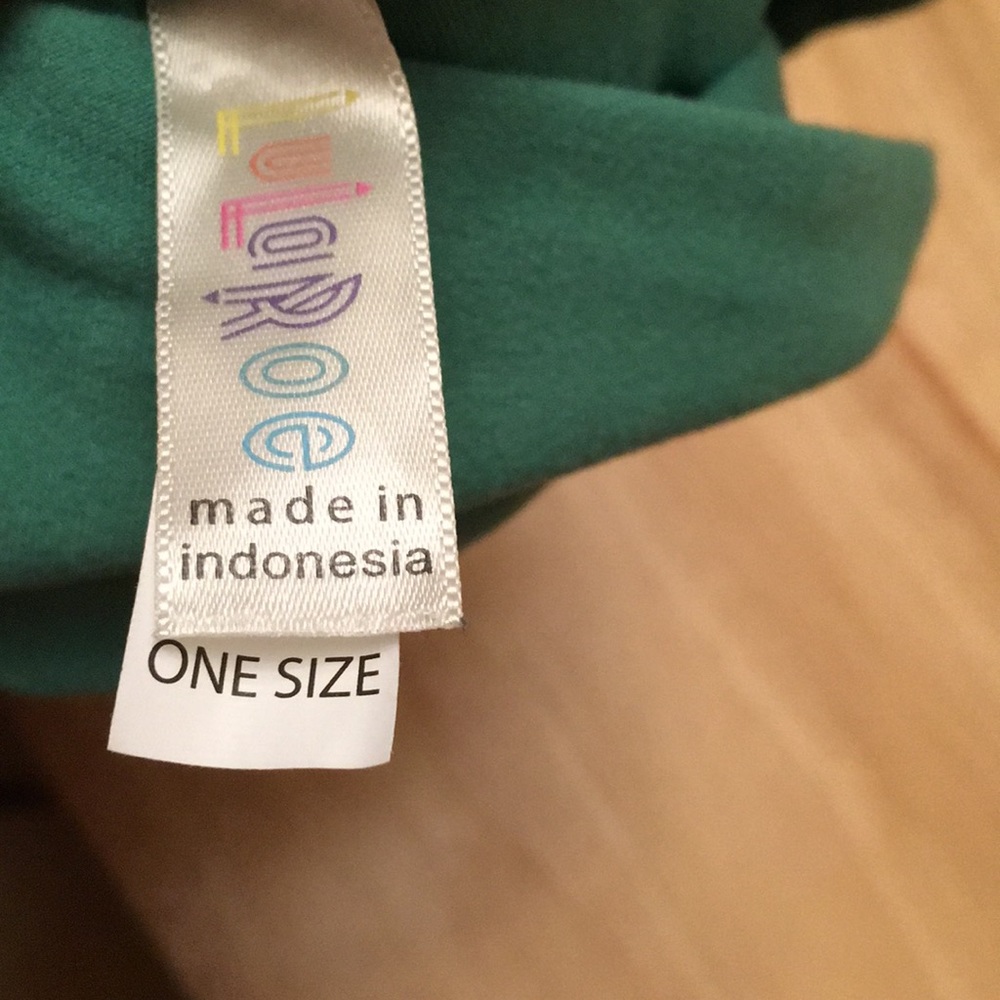 LuLaRoe One Size - Picture 3 of 3